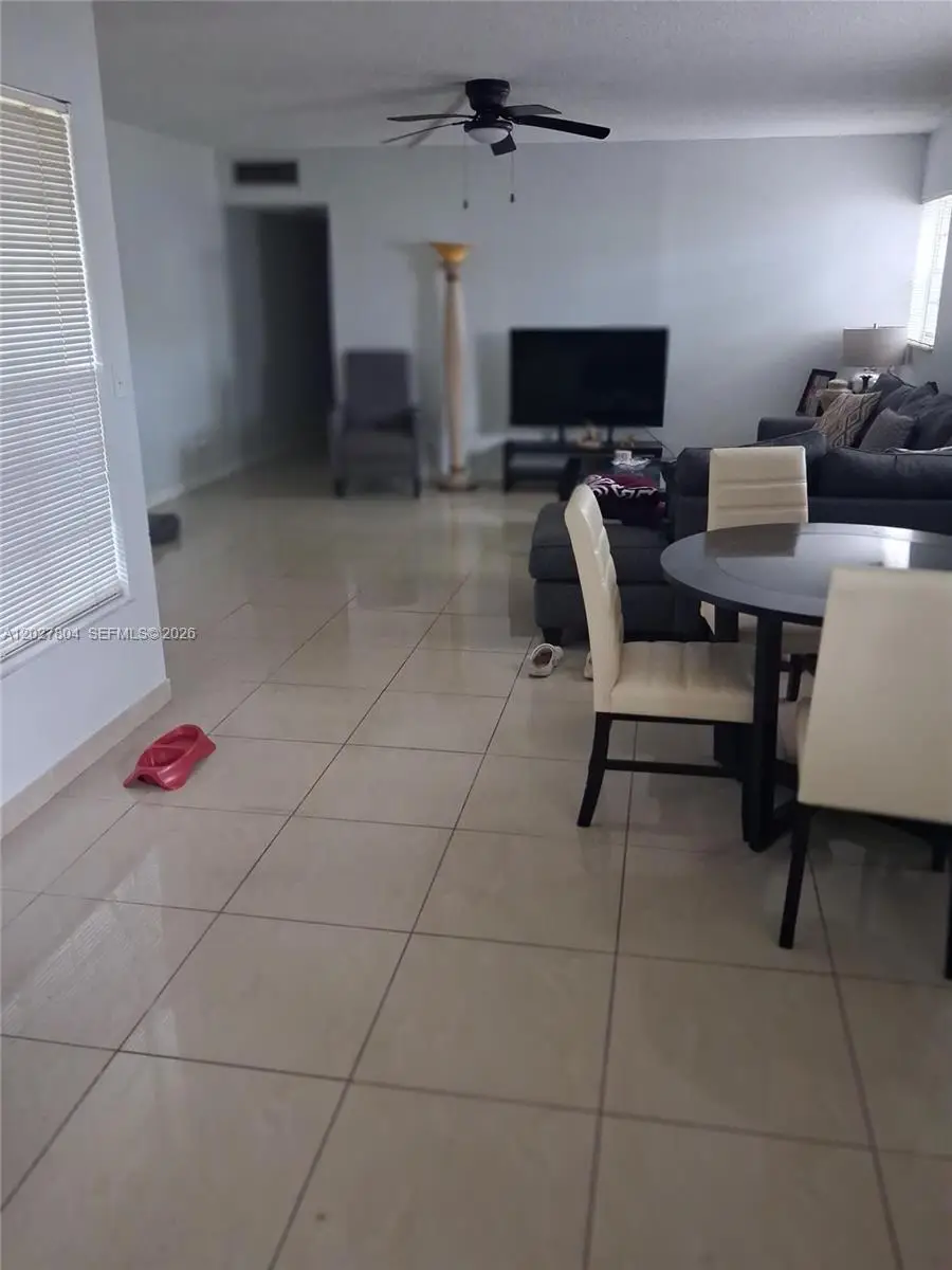 490 SE 19th Ave #107, Pompano Beach, FL 33060 - #3
