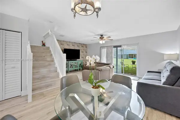 749 NW 208th Way, Pembroke Pines, FL 33029