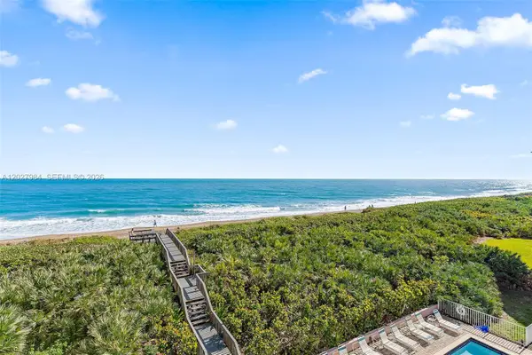 429 NE Tradewind Ln #305, Hutchinson Island, FL 34996