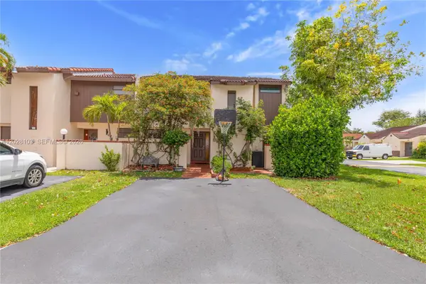 9055 SW 149th Pl, Miami, FL 33196