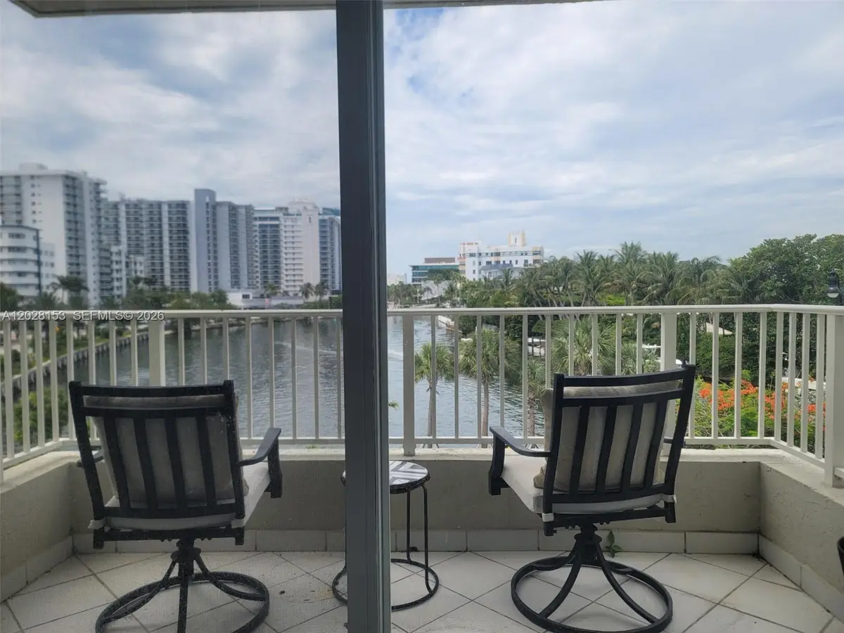 2600 Collins Ave #411, Miami Beach, FL 33140 - #1