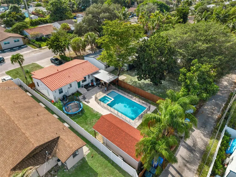 2215 Cleveland St, Hollywood, FL 33020 - #2