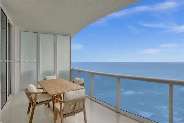15901 Collins Ave #2807, Sunny Isles Beach, FL 33160