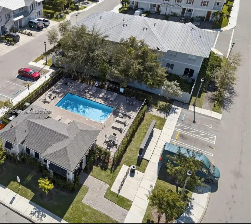 916 SE 17th Ct, Homestead, FL 33034 - #3