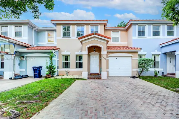 16600 SW 47th Ter, Miami, FL 33185