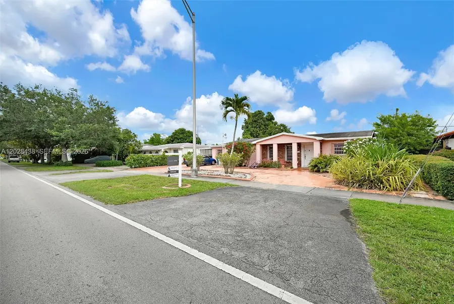 1421 SW 92nd Ave, Miami, FL 33174 - #2