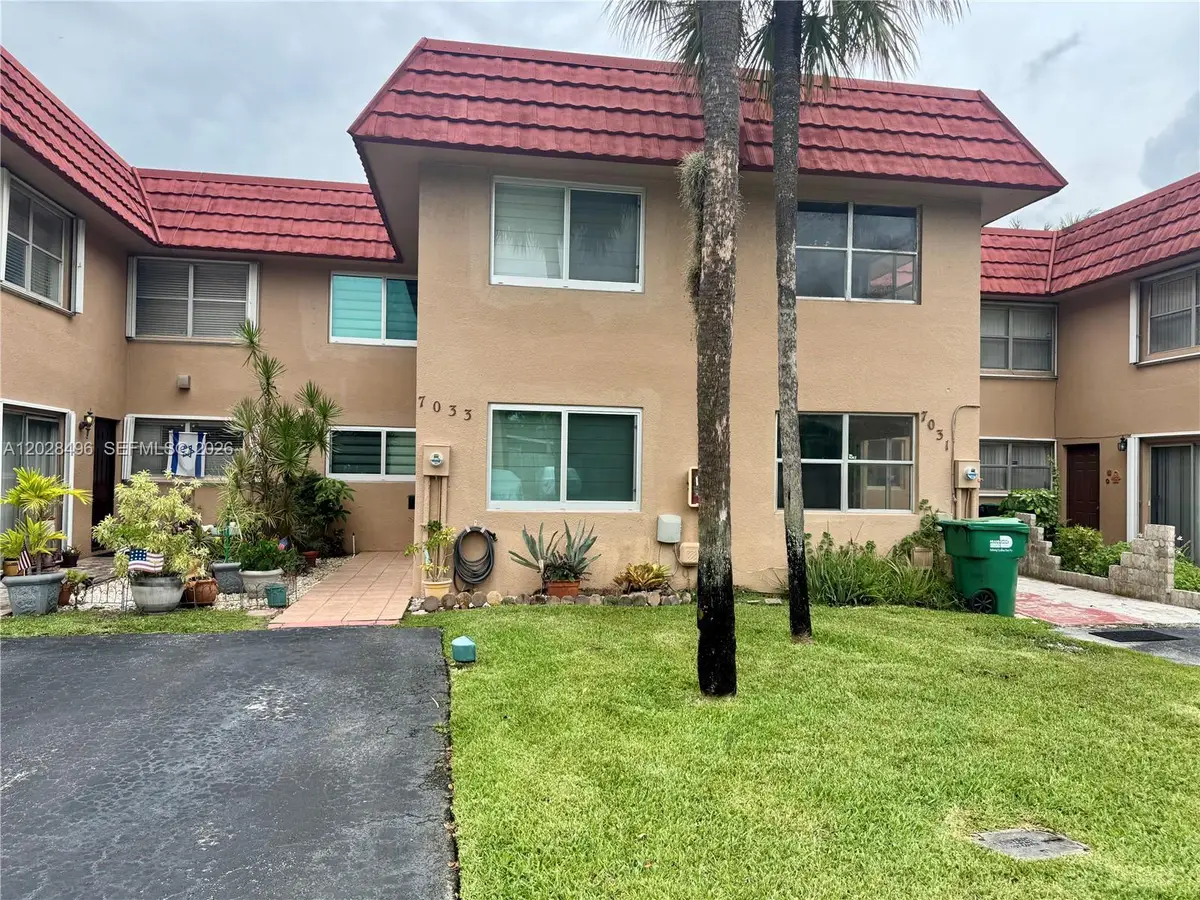 7033 NW 169th St, Hialeah, FL 33015 - #1