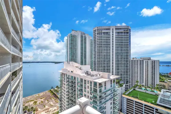 1200 Brickell Bay Dr #3123, Miami, FL 33131