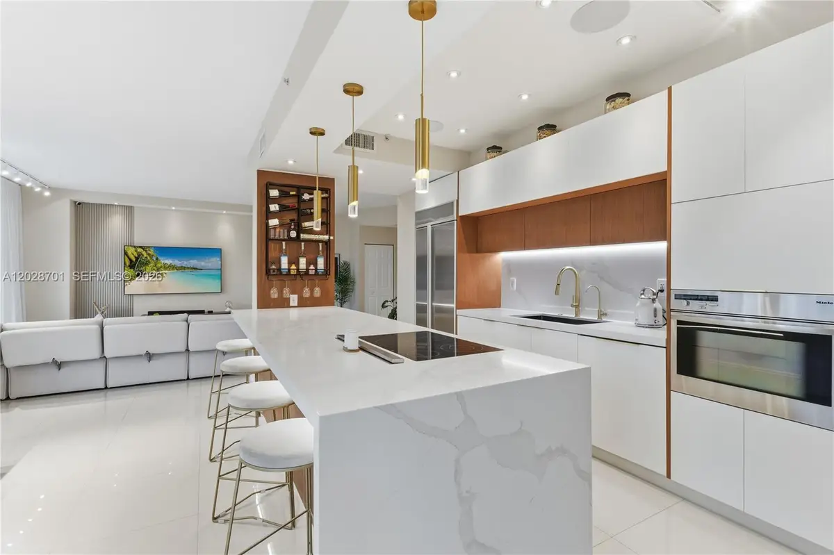 3500 Mystic Pointe Dr #104, Aventura, FL 33180 - #1