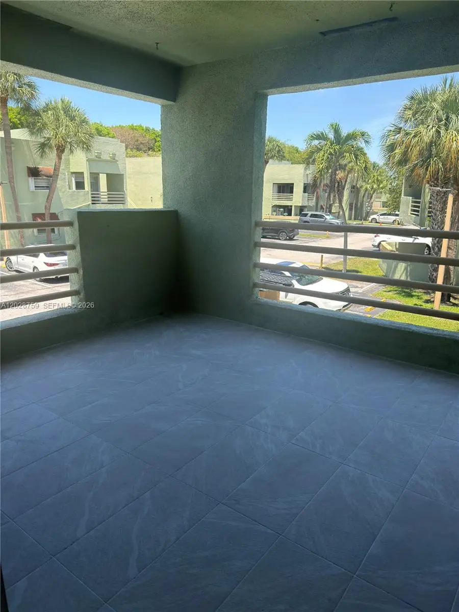 11163 NW 7th St #201-19, Miami, FL 33172 - #1