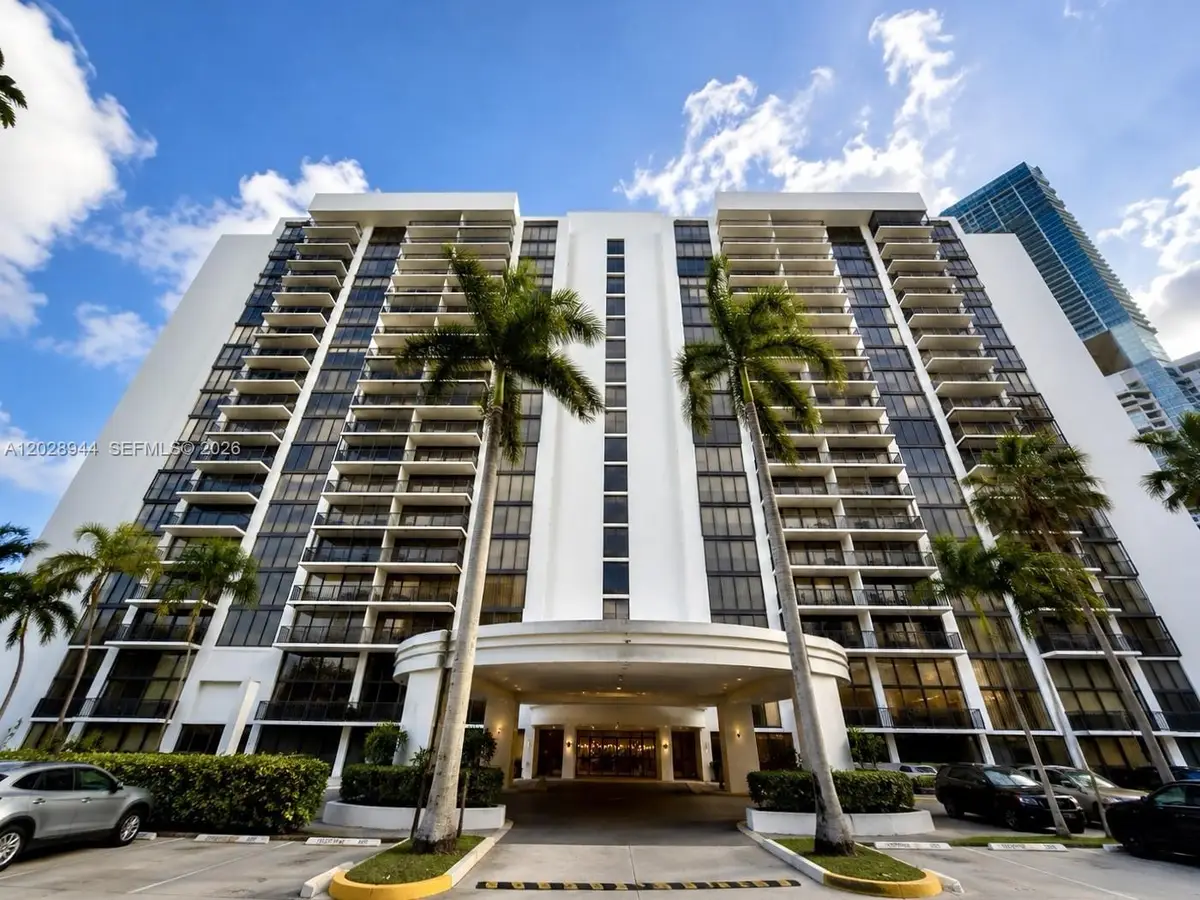 1450 Brickell Bay Dr #810, Miami, FL 33131 - #1
