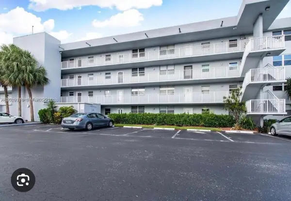 107 Royal Park Dr #4F, Oakland Park, FL 33309