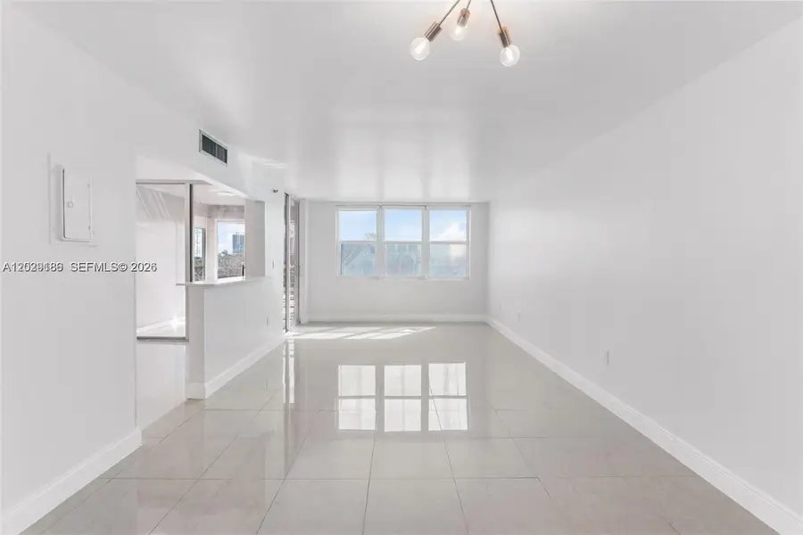 17890 W Dixie Hwy 501 Hwy #501, North Miami Beach, FL 33160 - #2
