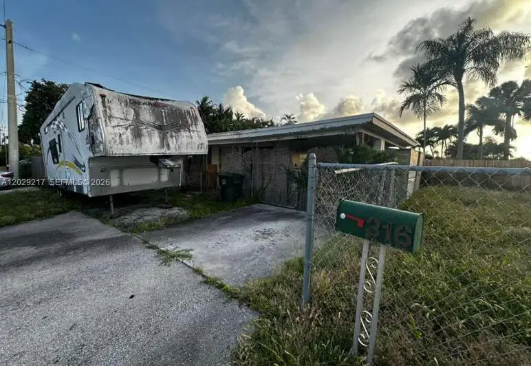 316 NW 47th Ct, Fort Lauderdale, FL 33309 - #2