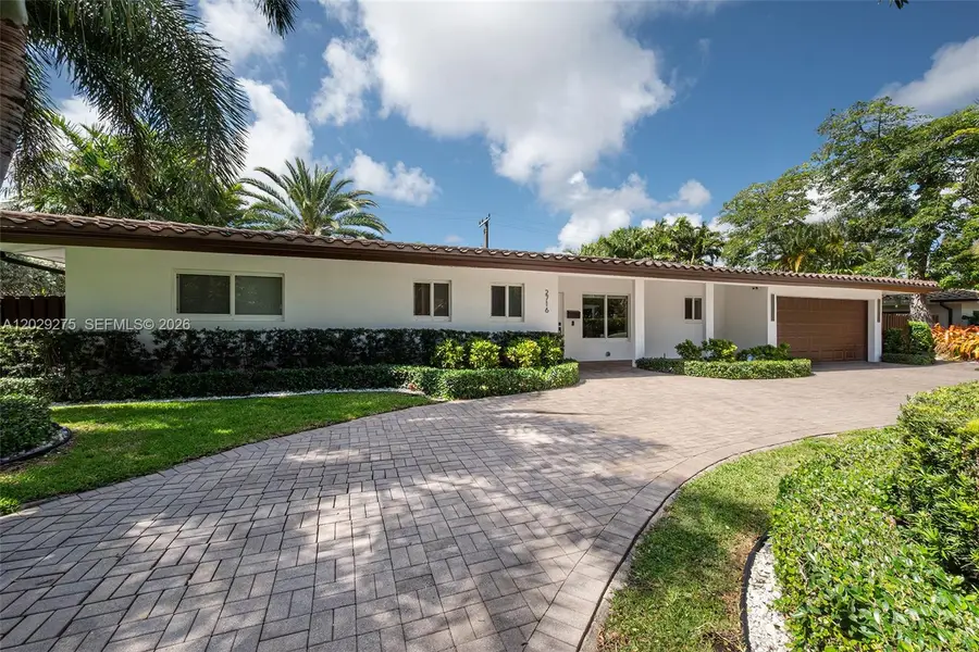 2716 NE 29th Ct, Fort Lauderdale, FL 33306 - #2