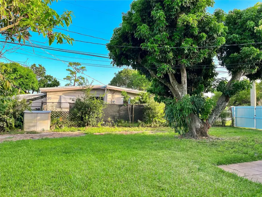 3390 SW 21st St, Fort Lauderdale, FL 33312 - #2