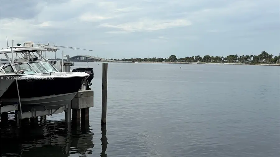 150 Se 25th Rd, Miami, FL 33131 - #3