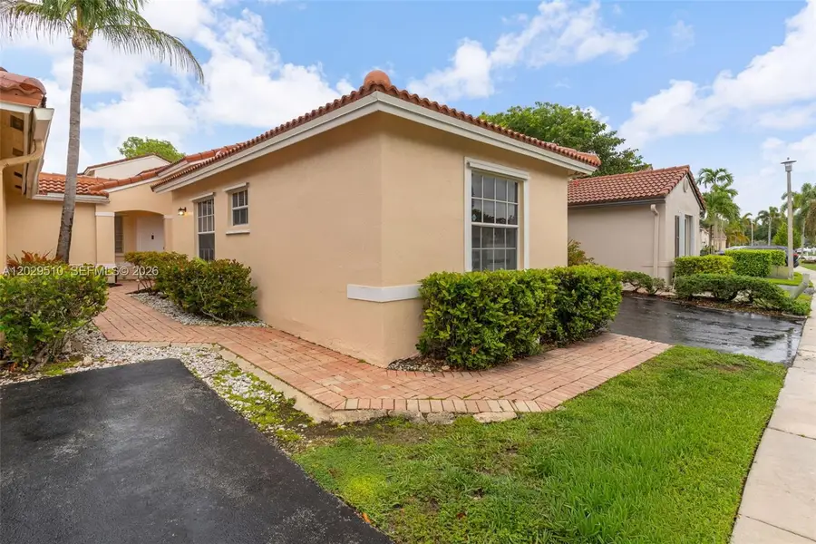 17953 SW 11th St, Pembroke Pines, FL 33029 - #3