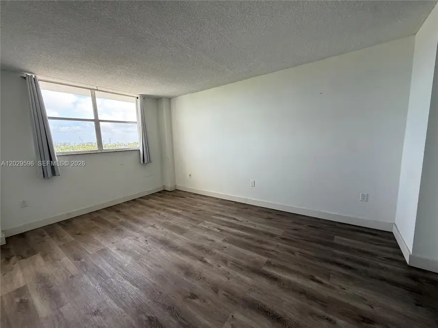 16465 NE 22nd Ave #610, North Miami Beach, FL 33160 - #3