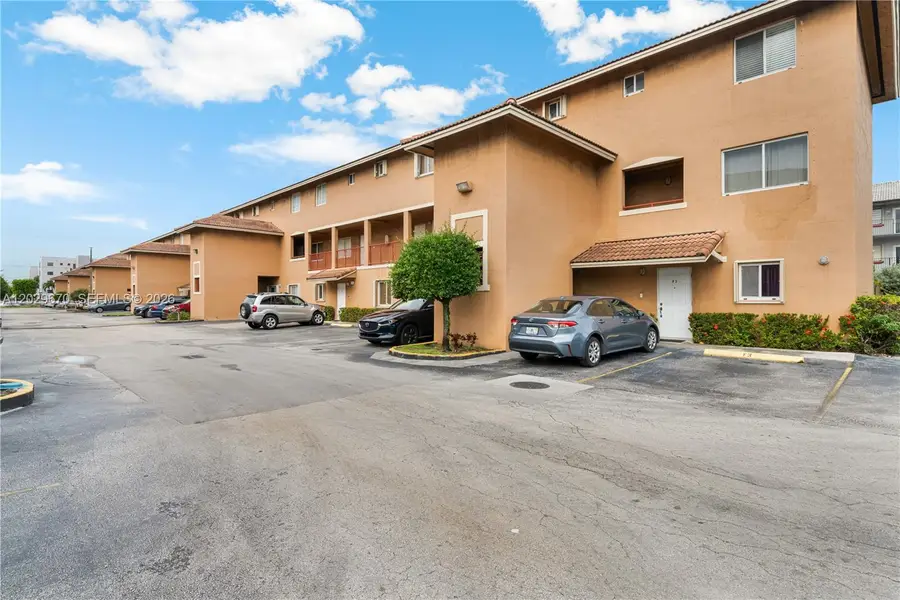 8185 NW 8th St #F5, Miami, FL 33126 - #2