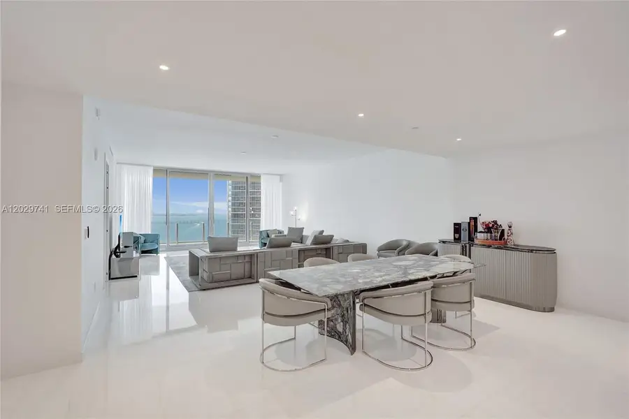 300 Biscayne Boulevard Way #3304C, Miami, FL 33131 - #3