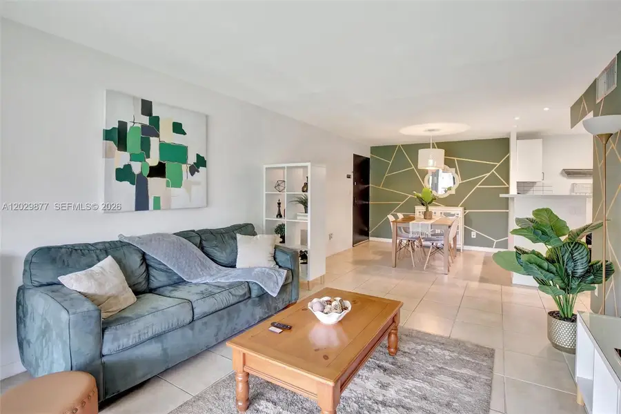 5821 Washington St #30, Hollywood, FL 33023 - #3