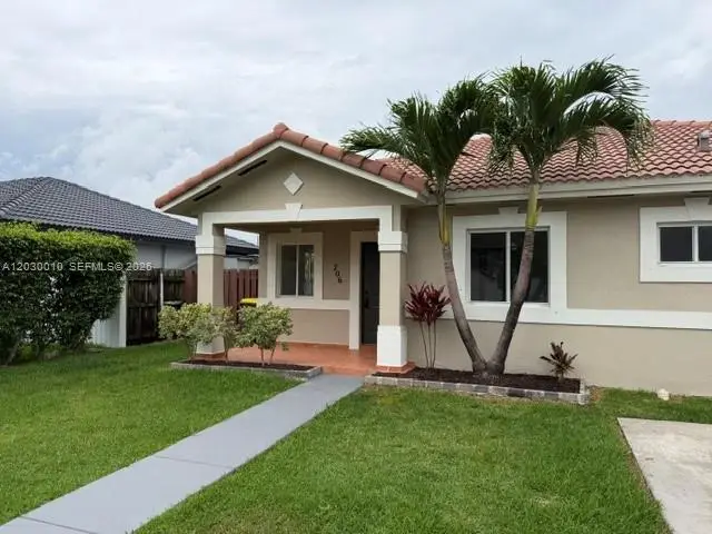 706 SE 14th Ave, Homestead, FL 33033 - #1
