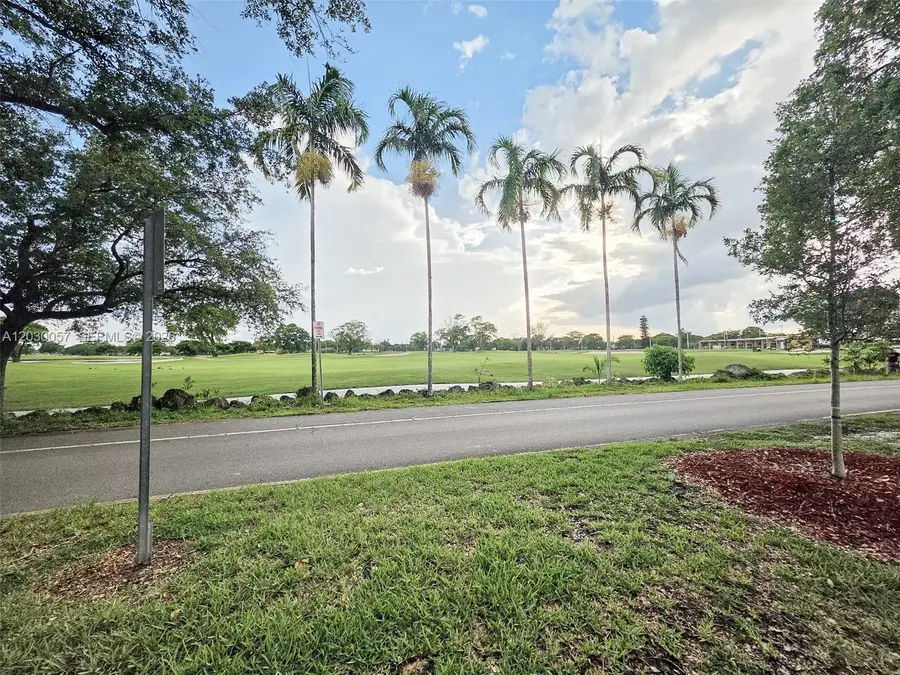 6235 Kendale Lakes Cir #236, Miami, FL 33183 - #3