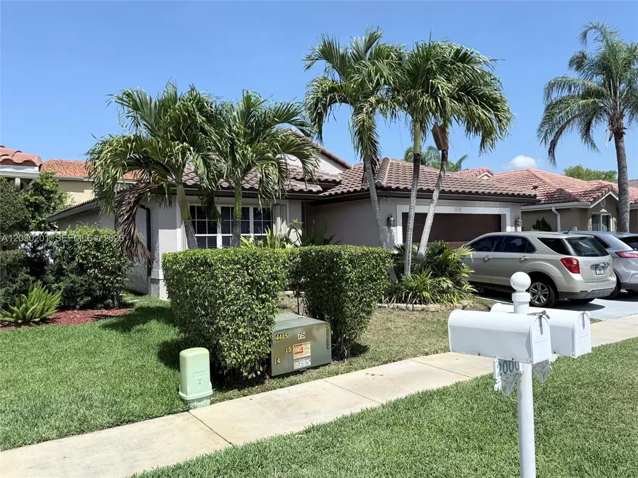2010 NW 182nd Ter, Pembroke Pines, FL 33029 - #2