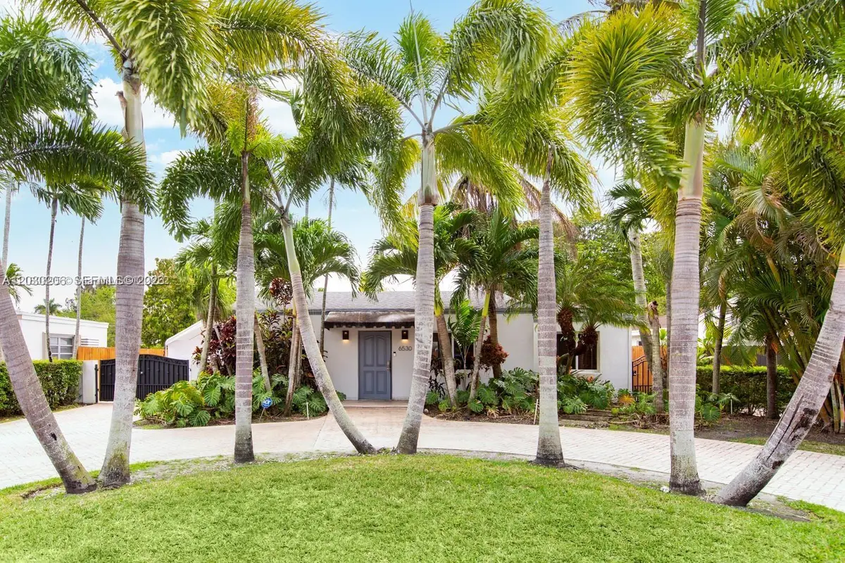 6530 SW 43rd St, Miami, FL 33155 - #1