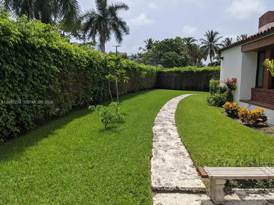 6350 Pinetree Dr, Miami Beach, FL 33141 - #3