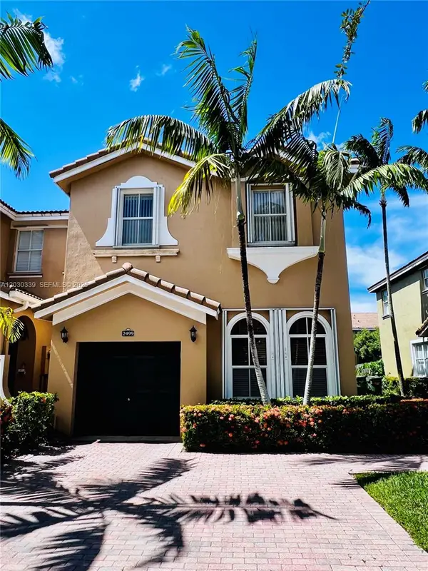 2499 SE 14th St, Homestead, FL 33035