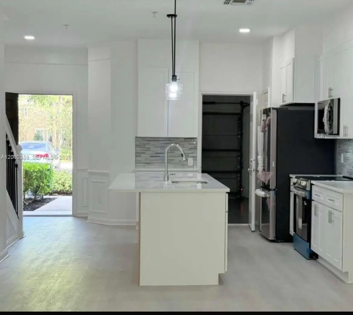 6388 Castelven #104, Orlando, FL 32835 - #1