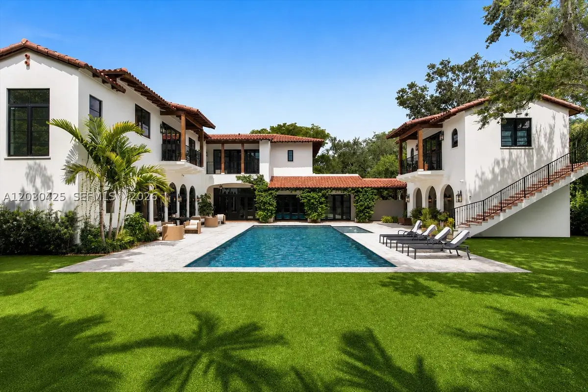 545 San Antonio Ave, Coral Gables, FL 33146 - #1