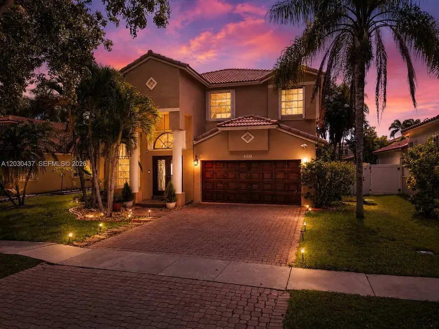 1021 NW 185th Ter, Pembroke Pines, FL 33029 - #2