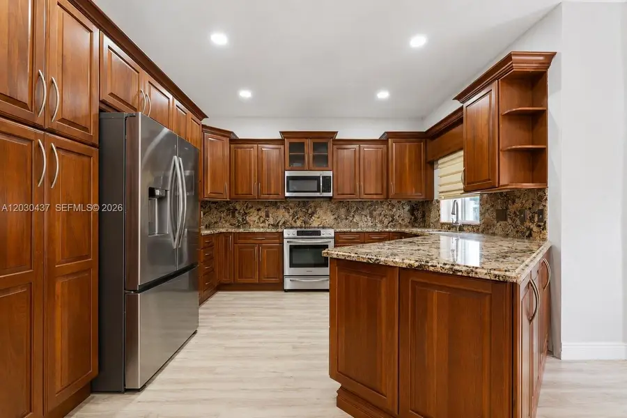 1021 NW 185th Ter, Pembroke Pines, FL 33029 - #3