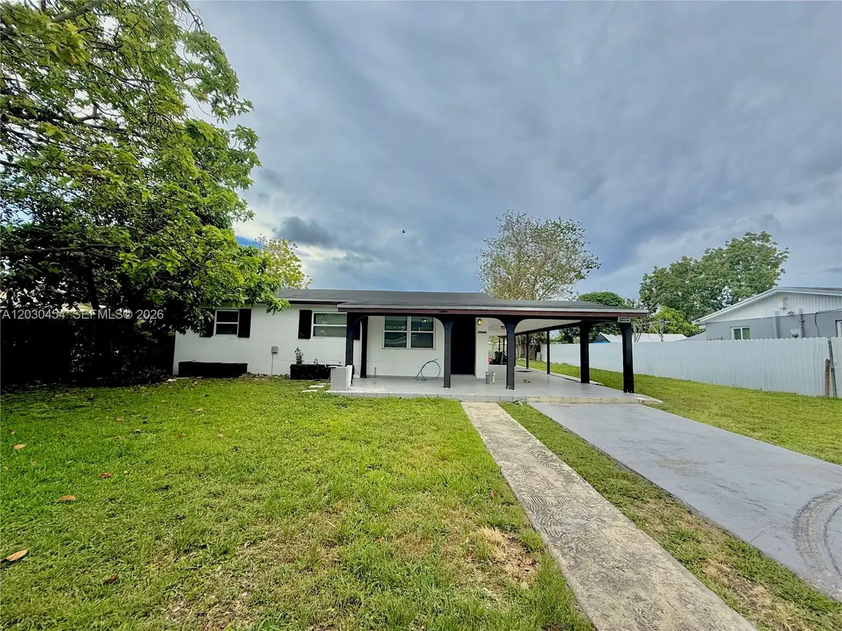 20600 SW 118th Pl, Miami, FL 33177 - #1
