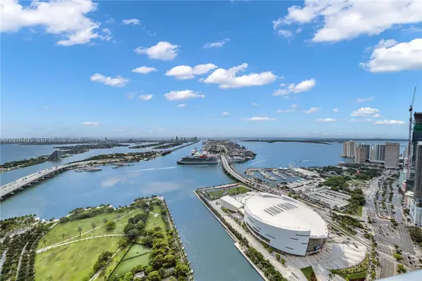 900 Biscayne Blvd #PH6205, Miami, FL 33132
