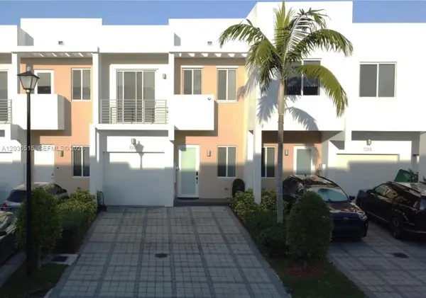 7221 NW 103rd Path, Doral, FL 33178