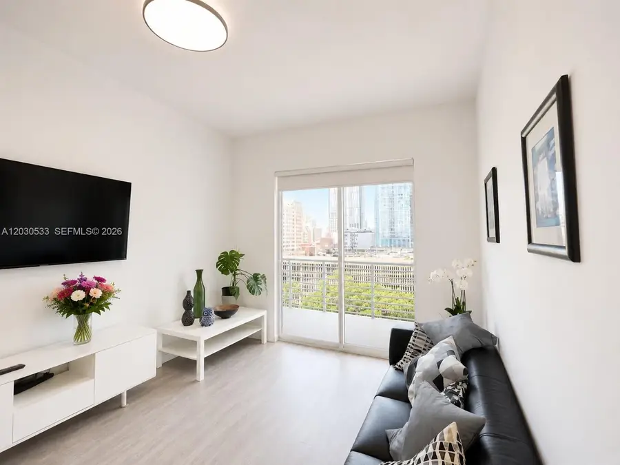 234 NE 3rd St #905, Miami, FL 33132 - #3