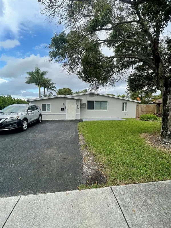 5920 NE 1st Ter, Oakland Park, FL 33334