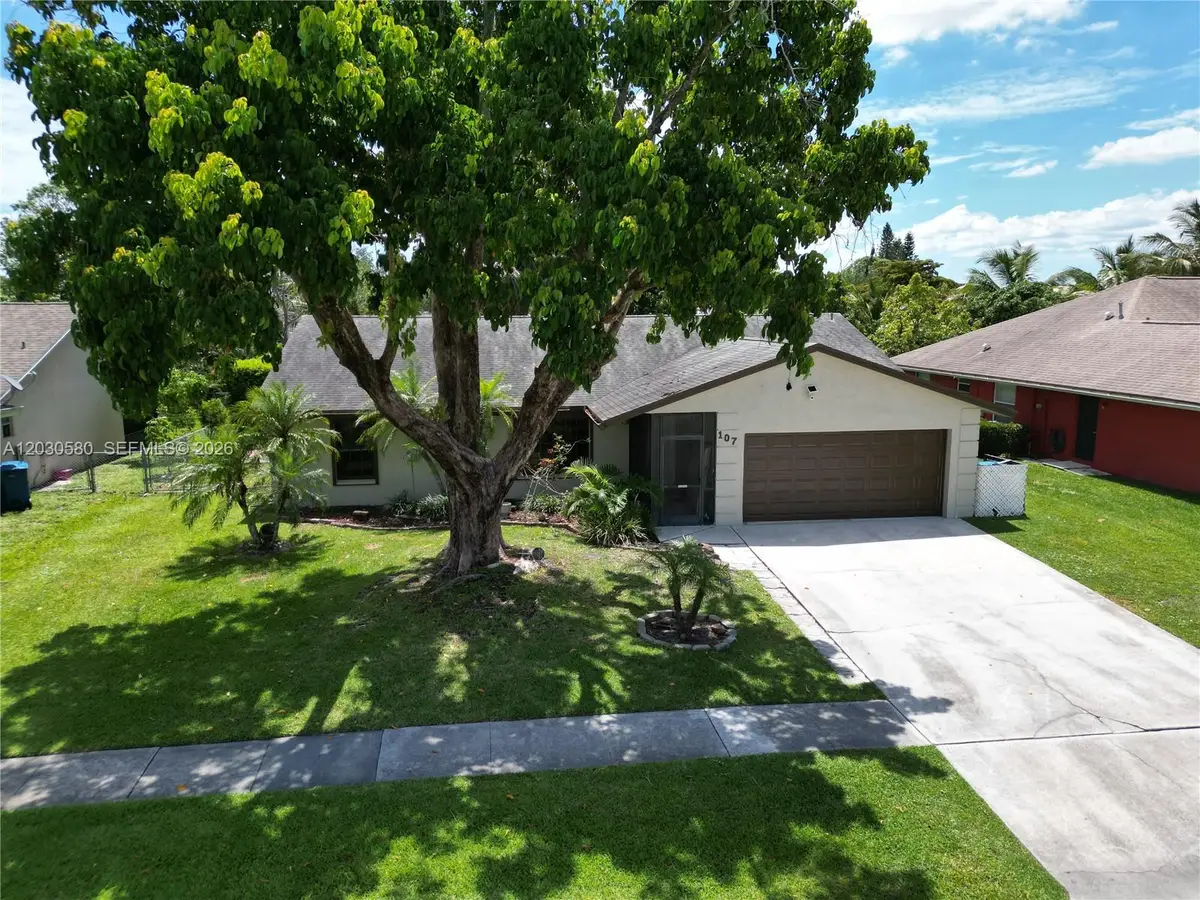 107 Starling Ave, Royal Palm Beach, FL 33411 - #1
