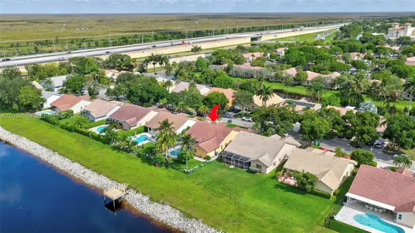 12436 SW 1st St, Coral Springs, FL 33071