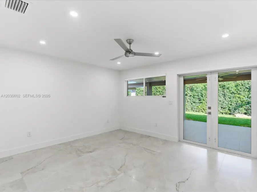 291 E Shore Dr E, Miami, FL 33133 - #3