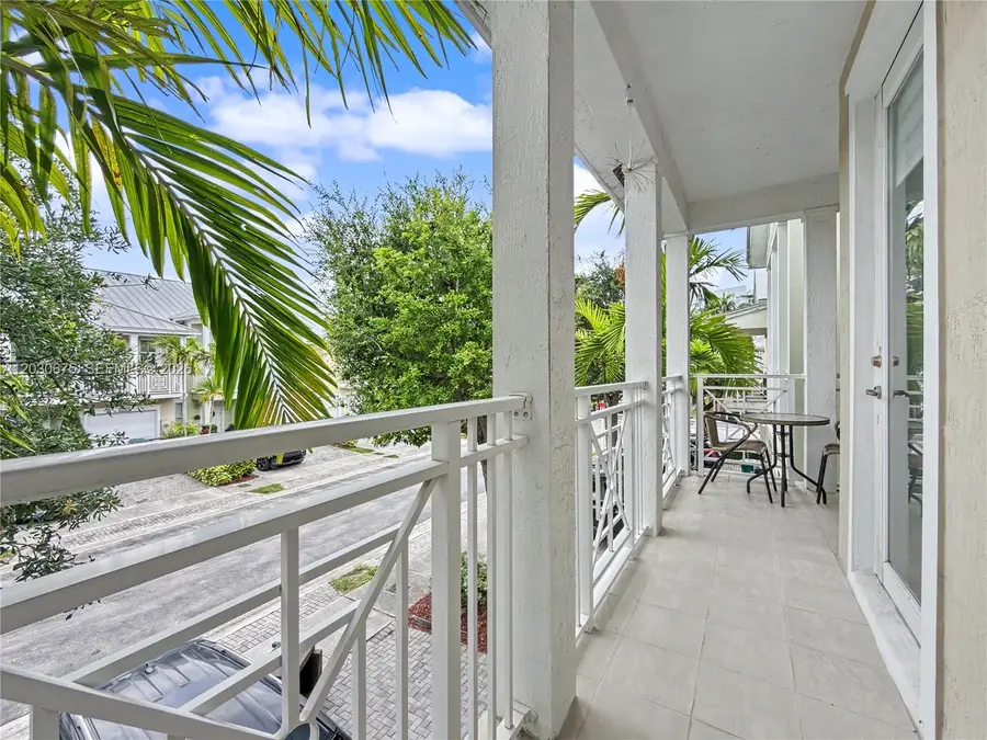 10718 NW 76th Ln, Doral, FL 33178 - #2