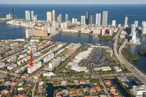 3545 NE 166th St #908, North Miami Beach, FL 33160