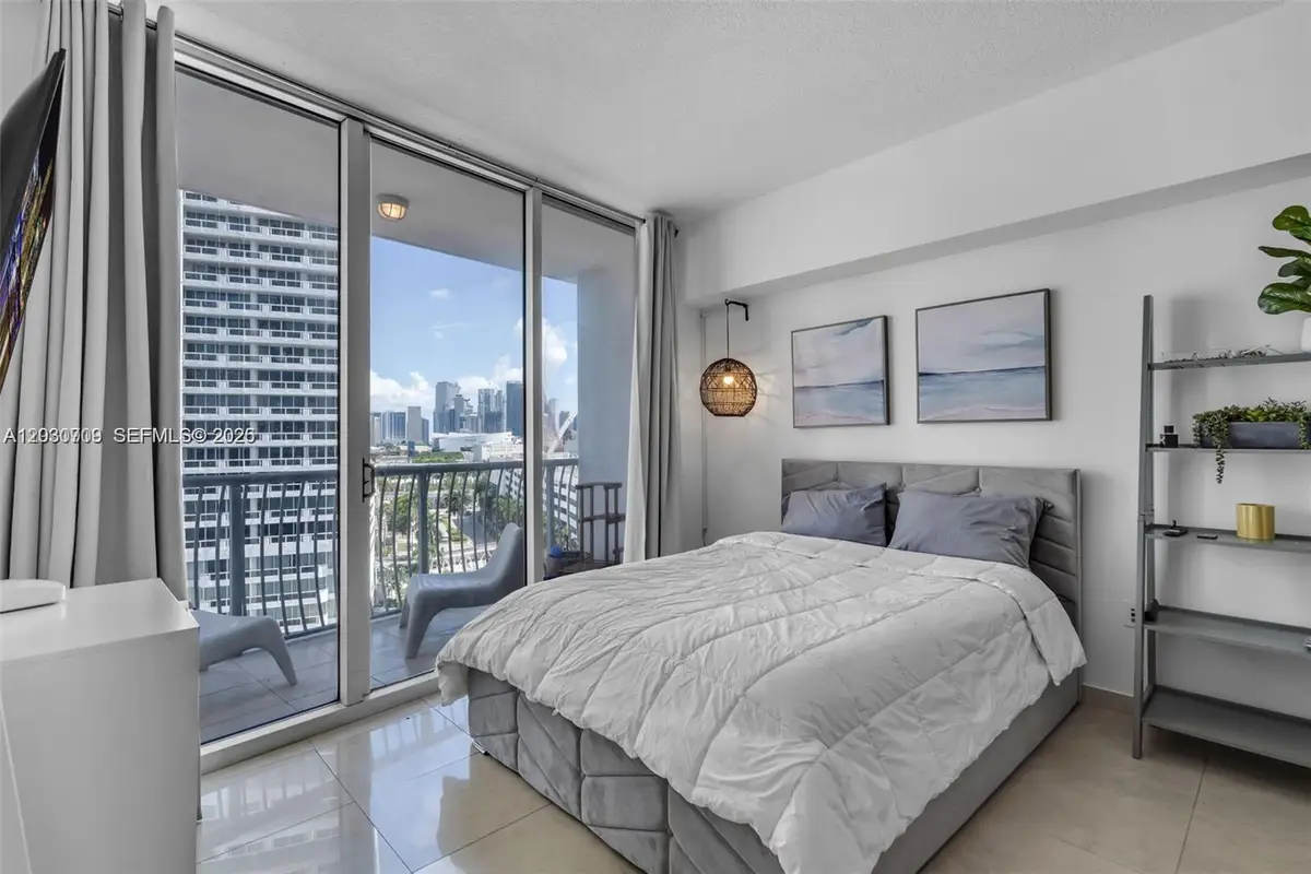 1750 N Bayshore Dr #1204, Miami, FL 33132 - #1