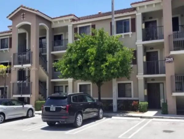 22801 SW 88th Pl #202, Cutler Bay, FL 33190