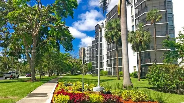 3475 N Country Club Dr #608, Aventura, FL 33180 - #1