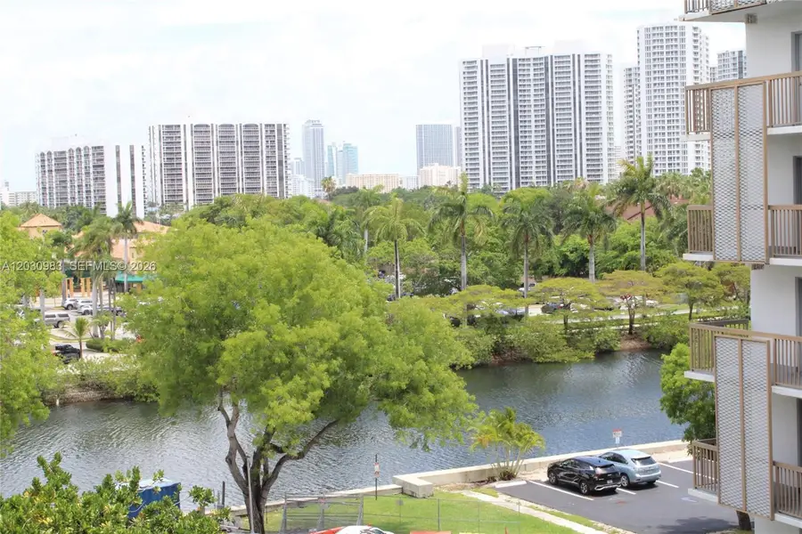 3475 N Country Club Dr #608, Aventura, FL 33180 - #3